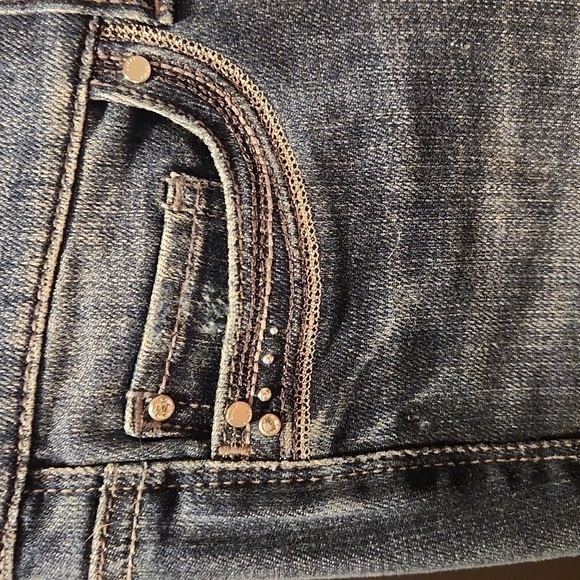 White House Black Market Distressed Jeans - Picture 5 of 12